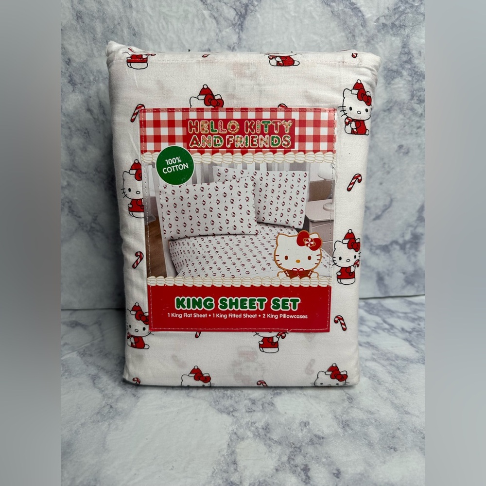 Hello Kitty and Friends Christmas Candy Cane King Sheet Set